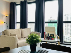 Urban Suites 8pax with Netflix and Board games with SeaView